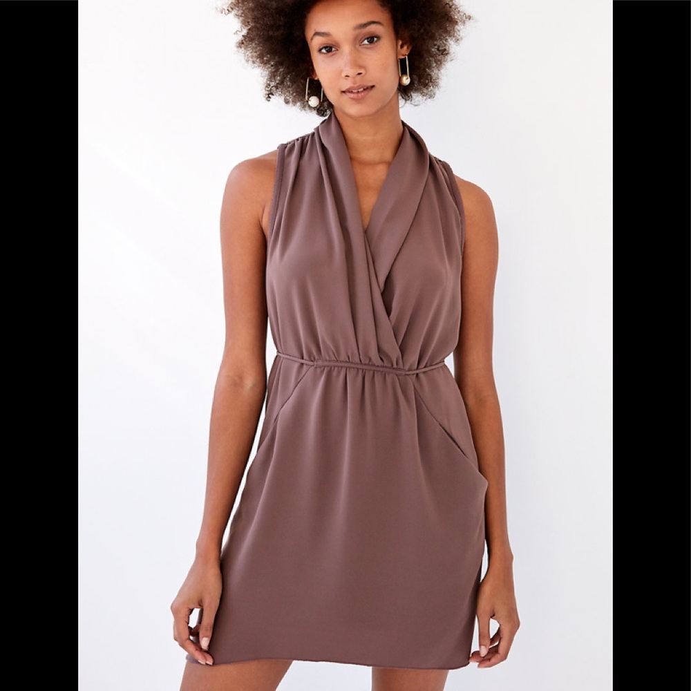 ✨Limited Edition✨ARITZIA “Sabine” dress!